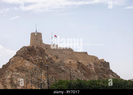 Historische Mutrah Fort in der Altstadt von Muscat in Oman Stockfoto