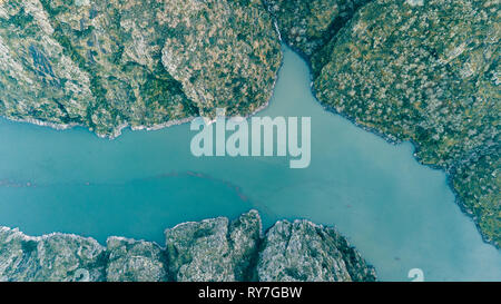 Drone Luftaufnahme der Canyon des Il'River. Galizien, Spanien. Stockfoto