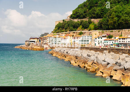 San Sebastian embnkment nd Altstadt, Pais Vasco, Spanien Stockfoto