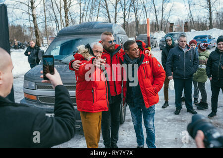 REGION MOSKAU, FRJASINO, GREBNEVO IMMOBILIEN - 09.MÄRZ 2019: Samy Naceri französische Star und Schauspieler von Taxi Filme und sein Bruder Bibi Nacery Besuch der Stockfoto