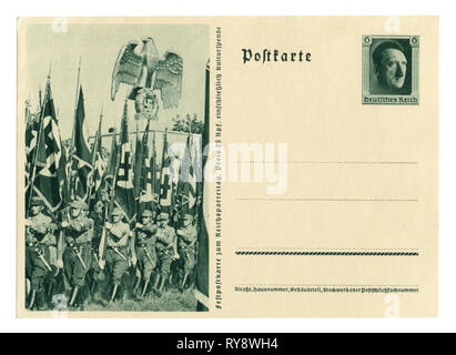 Deutsche Historische Postkarte: Der 9. Parteitag der NSDAP in Nürnberg 1937, Sa assault Truppen auf dem Marsch mit Fahnen. Deutschland Stockfoto