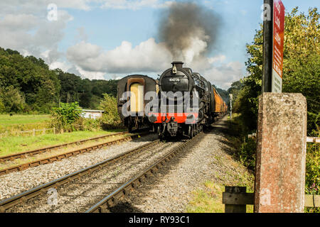 Stanier Klasse 5 4-6-0 Nr. 44776 Ansatz von Pickering Stockfoto