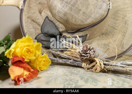 Garten zurück Garten Ernte, Rosen hat und Fagott Stockfoto