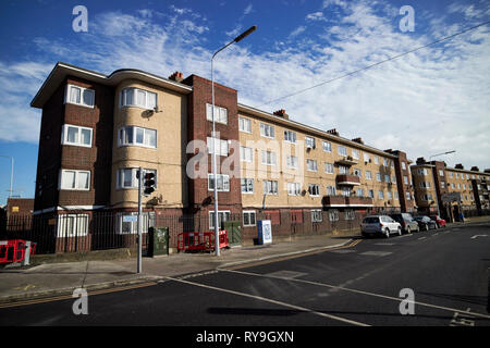 Ballybough Haus Pappel Zeile wohnungen Dublin City Council flats Dublin 3 Irland Europa gestaltet von Herbert Simms im Datensatz enthalten ist Stockfoto