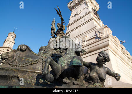 Detail der Denkmal des Prinzen Heinrich, auf dem Platz mit dem gleichen Namen, Oporto, Portugal (Ende des neunzehnten Jahrhunderts) Stockfoto