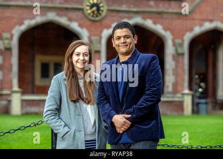 Belfast, Nordirland, Großbritannien. 13. Mär 2019. Bild: 11 Mrz 2019. Dr. Ahmed Ibrahim Osman, Research Fellow und Clare Burnett, PhD Researcher an der Queen's University Belfast, an das Parlament heute (Mittwoch, 13. März) ihre Forschung auf eine Reihe von Politikern und einer Fachjury zu präsentieren, als Teil der Stammzellen für Großbritannien. Ahmed ist ein Forscher in der Schule für Chemie und Chemische Verfahrenstechnik. Clare ist promovierte Forscher in der Schule der Mechanischen und Luft- und Raumfahrttechnik. Credit: Funktion Auge/Alamy leben Nachrichten Stockfoto