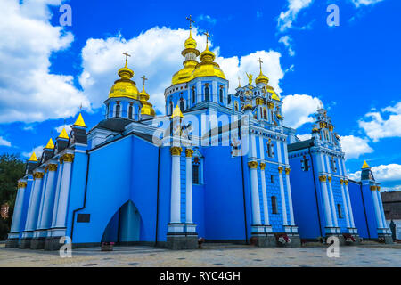 Kiew Saint Michael's Goldene Kuppel Kloster Kirche Seitenansicht Stockfoto