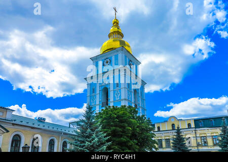 Kiew Saint Michael's Goldene Kuppel Kloster Glockenturm Rückansicht Stockfoto