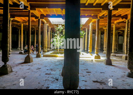 Chiwa Altstadt Juma Moschee Innenraum Holz spalten Gebete Hall Stockfoto