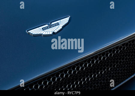 Aston Martin V 600 Abzeichen Stockfoto