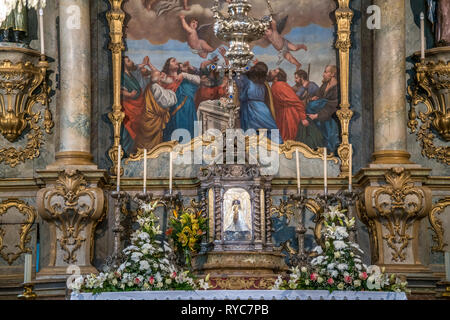 Altar der Kirche Igreja Matriz de Sao Bento in Ribeira Brava, Madeira, Portugal, Europa | Igreja Matriz de Sao Bento Kirche Altar in Ribeira Brava, Stockfoto