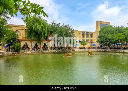 Buchara Altstadt Lyabi Hauz Pool Sicht Stockfoto