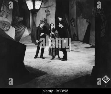 Lil Dagover Friedrich Feher Hans Heinrich von twardowski Das Cabinet des Dr. Caligari/Das Cabinet des Dr. Caligari 1920 Regisseur Robert Wiene Production Design Walter Reimann Walter Rohrig Hermann Warm Deutschland Deutschland Decla-Bioscop AG/Universum Film (UFA) Stockfoto