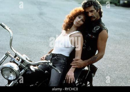 MASKE-1985 CHER, SAM ELLIOTT Stockfotografie - Alamy