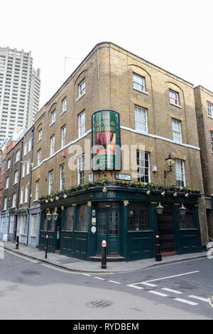 Die Hand und Scheren Public House auf Middle Street, Smithfield, London, EC1, UK Stockfoto