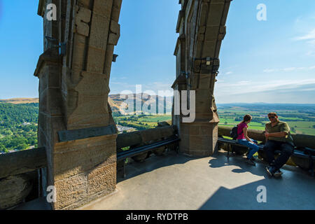 Die Ochil Hills von der Krone der Nationalen Wallace Monument, Stirling, Stirlingshire, Schottland, UK Stockfoto