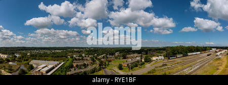 Land Planung Nachbarschaft mit Wohnhäusern und Fahrstraßen Stockfoto