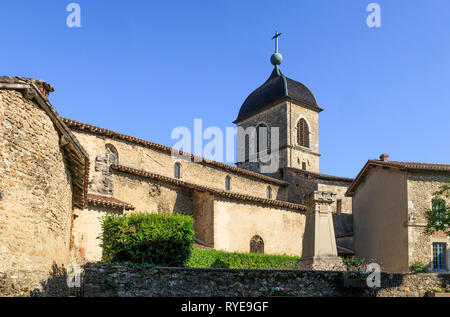 Frankreich, Ain, Perouges, mittelalterliche Stadt, mit der Bezeichnung les plus beaux villages de France (Schönste Dörfer Frankreichs), Sainte Madeleine befestigte c Stockfoto