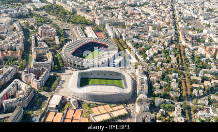 Luftaufnahme von Stadion Le Parc des Princes & Stadion Jean Bouin, Paris Stockfoto