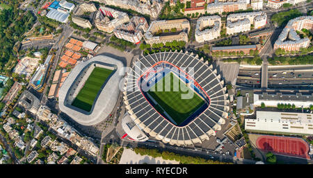 Luftaufnahme von Stadion Le Parc des Princes & Stadion Jean Bouin, Paris Stockfoto