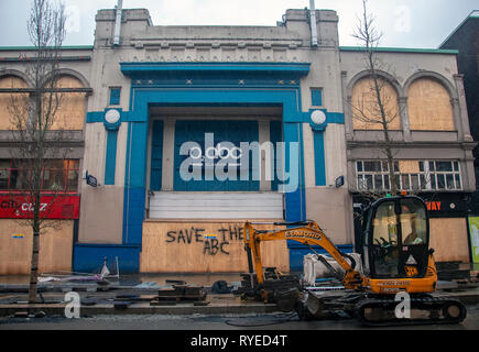 GLASGOW, Schottland - 11 März 2019: Die O2-ABC Veranstaltungsort geschlossen Aufgrund der Glasgow Kunst Schule Feuer. Die Einheimischen wollen die ABC seine Türen zu öffnen. Stockfoto