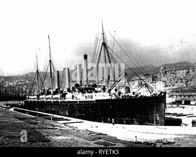 Transport/Verkehr, Navigation, Dampfschiff, schnelle Dampfer "Kolumbien" Der Hamburg-Amerikanischen Packetfahrt-Actien-Gesellschaft, von Laird Brothers gebaut, an der Wharf, Birkenhead, Cheshire, England, 1889, Additional-Rights - Clearance-Info - Not-Available Stockfoto