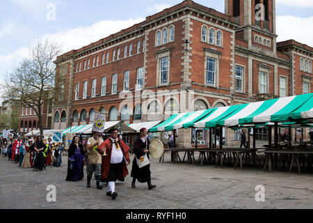 Tag des Mittelalters in Chesterfield Derbyshire in England Stockfoto