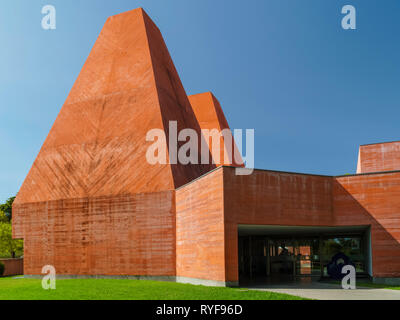 CASCAIS, Portugal - 26. AUGUST 2017: Casa das historias (Haus der Geschichten) Paula Rego Museum wird von Architekt Eduardo Souto de Moura konzipiert Stockfoto