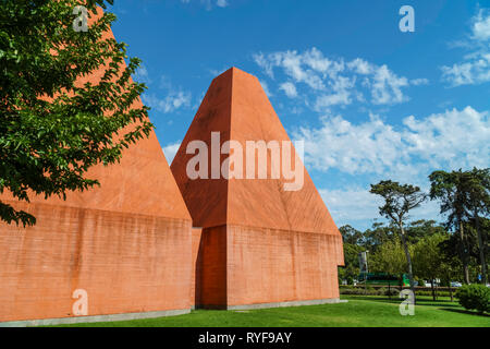 CASCAIS, Portugal - 26. AUGUST 2017: Casa das historias (Haus der Geschichten) Paula Rego Museum wird von Architekt Eduardo Souto de Moura konzipiert Stockfoto