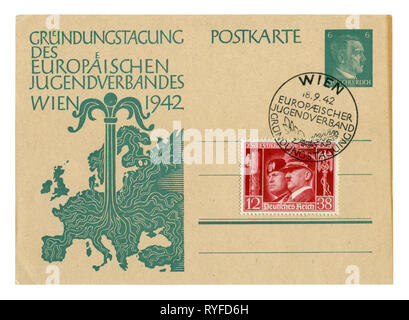 Deutsche Historische Postkarte: Tag der Gründung der Europäischen Jugendorganisation. Junge Baum in der Mitte der Karte von Europa wächst. Deutschland, Stockfoto