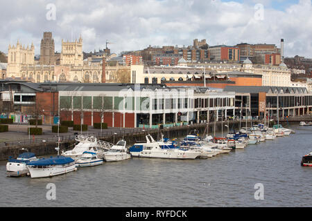 Die berühmten Harbourside Dock in der Stadt Bristol auf dem Fluss Avon, Großbritannien. Stockfoto