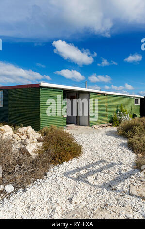 Pigeon Island in der Wallabi Group. Die Houtman Abrolhos Inseln liegen 60 Kilometer vor der Küste von Geraldton in Western Australia. Es gibt 122 pri Stockfoto