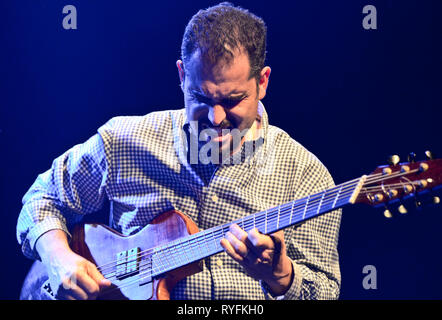 Jazz Gitarrist Charlie Hunter, spielen live in concert Stockfoto