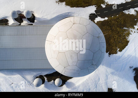 Luftbild von lowther Hill National Air Traffic Services Radar Station über den Dörfern von Leadhills und Wanlockhead in Dumfries und Galloway. Stockfoto