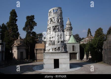 Das Mausoleum von Antonio Bernocchi durch Giannino Castiglioni in den Cimitero monumentale di Milano - monumentale Friedhof - Mailand Italien Stockfoto