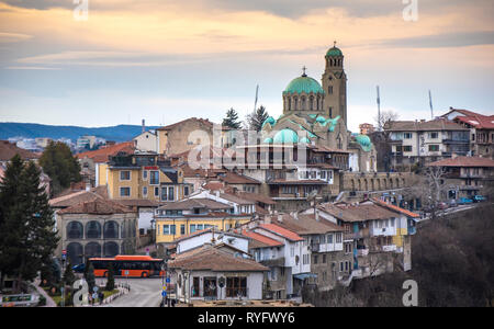 Dom Tempel Geburt Kirche (Geburt der Heiligen Mutter oder rozhdestvo Bogorodichno) in Veliko Tarnovo, Bulgarien. Orthodoxen Stockfoto