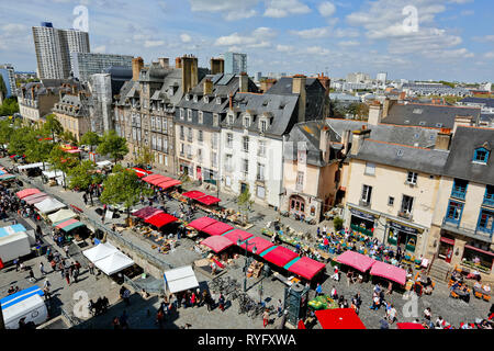 Rennes (Bretagne, Frankreich): Samstag Vormittag Markt, Place des Lices' Platz im Stadtzentrum Stockfoto