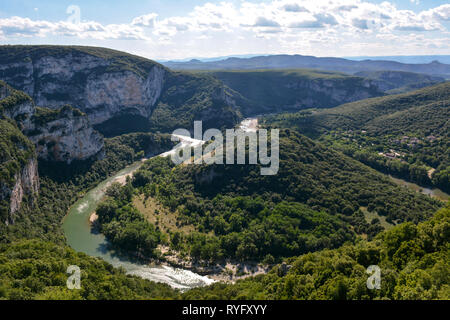 Vallon-Pont-d'Arc (Frankreich): die Schluchten der Ardeche. Stockfoto