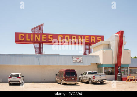 Route 66 westlich von Santa Rosa, California zu Winslow, Arizona. Stockfoto