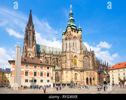 Prag, die St. Vitus Kathedrale Great South Turm der Kathedrale Katedrála sv. Víta dritten Innenhof Prager Burg Prag Tschechische Republik Europa Stockfoto