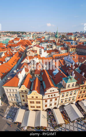 Prag Altstadt Prag auf Cafes und Restaurants in der Staromestske Namesti Prag Tschechische Republik EU Europa Stockfoto