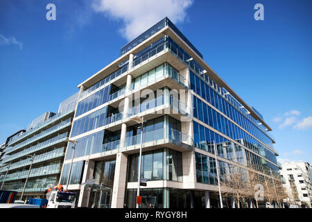 Accenture Büros in Hanover Quay in Dublins Docklands, Dublin 2 Dublin Irland Europa Stockfoto