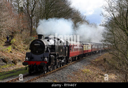 Standard Tank 80072 Durchläufe Summerseat auf der East Lancs Eisenbahn. Stockfoto