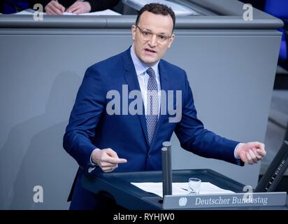 Berlin, Deutschland. 14 Mär, 2019. Jens Spahn (CDU), Bundesminister für Gesundheit, Adressen der Mitglieder des Parlaments an der Sitzung des Bundestages. Thema war die Verbesserung des Gesundheitswesens. Credit: Kay Nietfeld/dpa/Alamy leben Nachrichten Stockfoto