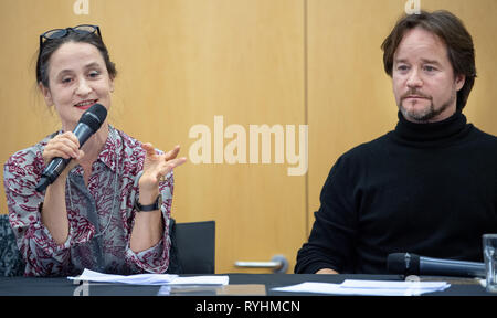 Berlin, Deutschland. 14 Mär, 2019. Johannes Öhman, Direktor der Berliner Staatsballett, und Sasha Waltz, die künftigen Co-Direktor, wird ihr Programm für die Saison 2019/20 auf einer Pressekonferenz. Credit: Monika Skolimowska/dpa-Zentralbild/dpa/Alamy leben Nachrichten Stockfoto