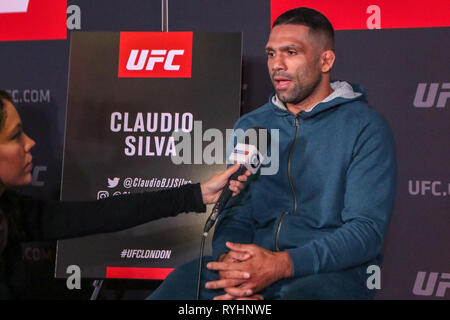 London, Großbritannien. 14 Mär, 2019. UFC welterweight, Claudio Silva nimmt Fragen aus den Medien Quelle: Dan Cooke/Alamy leben Nachrichten Stockfoto