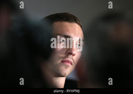 Hensol, Wales, UK. 14. Mär 2019. Wales Rugby Spieler George North spricht zu den Medien. Wales Rugby Team Ankündigung Pressekonferenz im Vale Resort Hensol, in der Nähe von Cardiff, South Wales am Donnerstag, den 14. März 2019. Das Team bereitet sich auf ihre endgültige Guinness sechs Nationen gegen Irland dieses Wochenende. pic von Andrew Obstgarten/Alamy leben Nachrichten Stockfoto