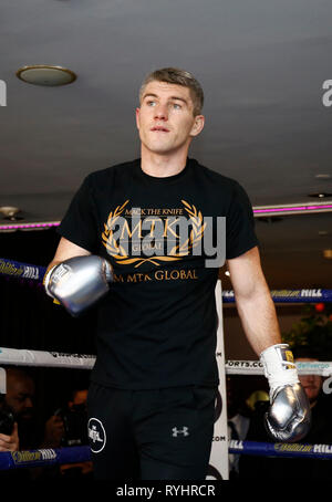 Hilton Hotel Liverpool, Liverpool, UK. 14 Mär, 2019. Matchroom Boxen, Liam Smith gegenüber Sam Eggington öffnen Training; Ehemaliger WBO-Weltmeister Super-Welterweight Liam Smith auf der heutigen offenen Training vor seinem Kampf bei M&AMP;s der Stadt Bank Arena am 30. März gegen den ehemaligen Europäischen welterweight Champion Sam Eggington Credit: Aktion plus Sport/Alamy leben Nachrichten Stockfoto