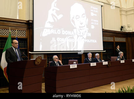 Foto Fabio Cimaglia/LaPresse 14-03-2019 Roma Politica Senato. Sala Koch-Convegno su Carlo Donat Cattin Nella foto l'intervento del Ministro dei Beni Culturali Alberto Bonisoli Foto Fabio Cimaglia/LaPresse 14-03-2019 Roma (Italien) Politik Senat. Koch Halle - Tagung über Carlo Donat Cattin Im pic Alberto Bonisoli Stockfoto