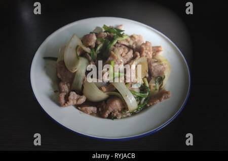 Rühren gebratene Gemüse mit Schweinefleisch in austernsauce Stockfoto